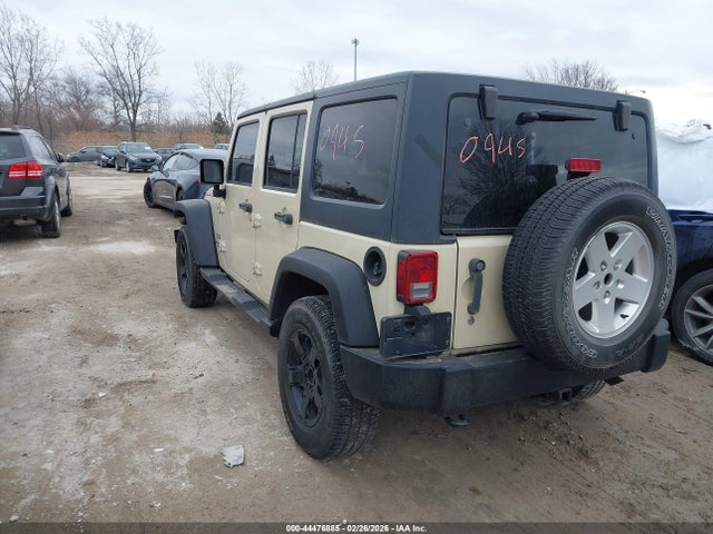2011 JEEP WRANGLER UNLIMITED 1J4BA3H12BL597166 Photo 2