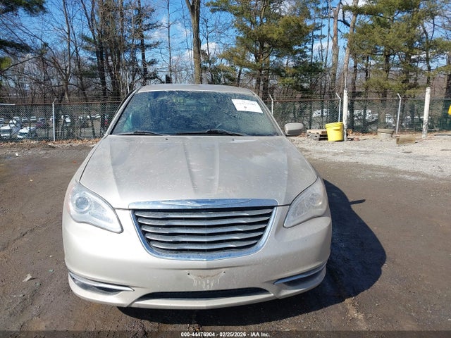 Aukcja sprzedaży 2014 Chrysler 200 Lx, vin: 1C3CCBAB2EN211585, numer aukcji: 44476904
