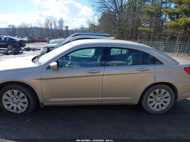 Aukcja sprzedaży 2014 Chrysler 200 Lx, vin: 1C3CCBAB2EN211585, numer aukcji: 44476904