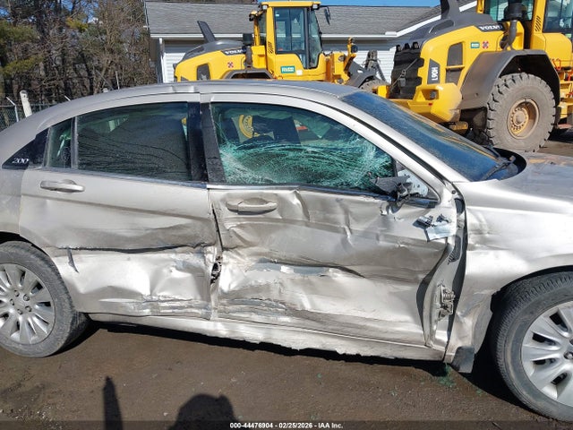 Aukcja sprzedaży 2014 Chrysler 200 Lx, vin: 1C3CCBAB2EN211585, numer aukcji: 44476904