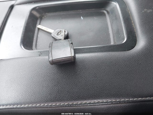 1GCVKREC9FZ364896 Chevrolet Silverado 1500 1lt