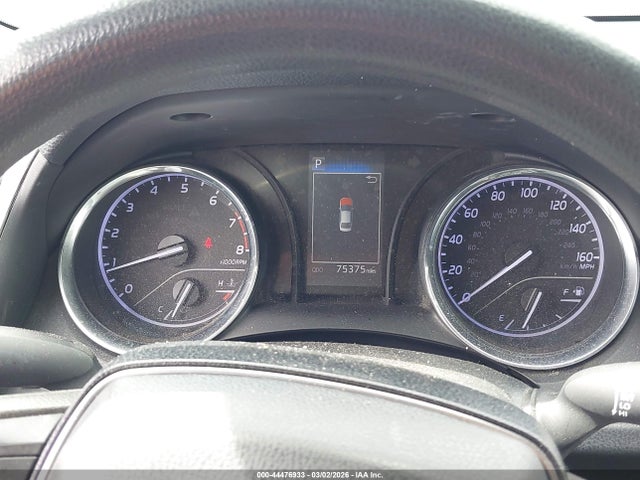 2020 Toyota Camry Le მანქანა იყიდება აუქციონზე, vin: 4T1C11AK8LU880776, აუქციონის ნომერი: 44476933