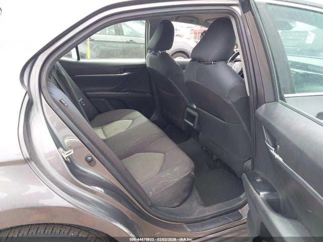 2020 Toyota Camry Le მანქანა იყიდება აუქციონზე, vin: 4T1C11AK8LU880776, აუქციონის ნომერი: 44476933