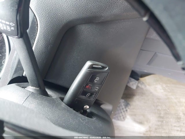 3VV1B7AX7KM079106 Volkswagen Tiguan 2.0t S