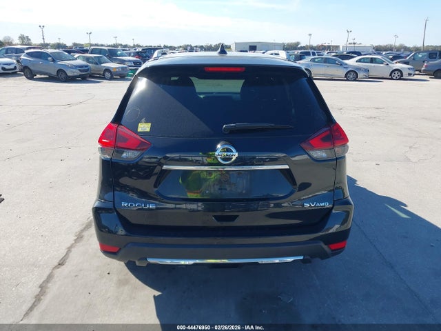 44476950 :رقم المزاد ، KNMAT2MVXJP528327 vin ، 2018 Nissan Rogue Sv مزاد بيع