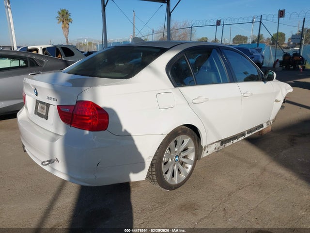 44476991 :رقم المزاد ، WBAPH5C5XAA439176 vin ، 2010 Bmw 328i مزاد بيع