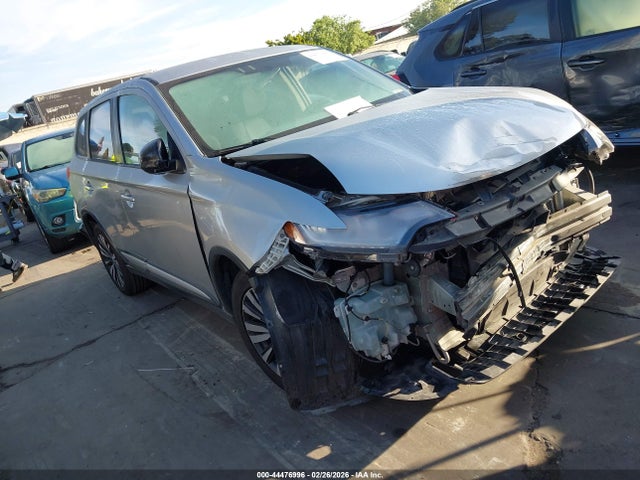 2019 MITSUBISHI OUTLANDER JA4AD2A3XKZ009410 Photo 0