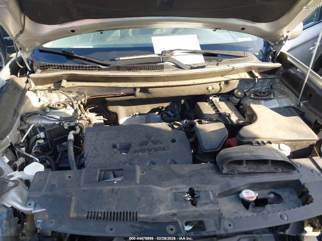 2019 MITSUBISHI OUTLANDER JA4AD2A3XKZ009410 Photo 9