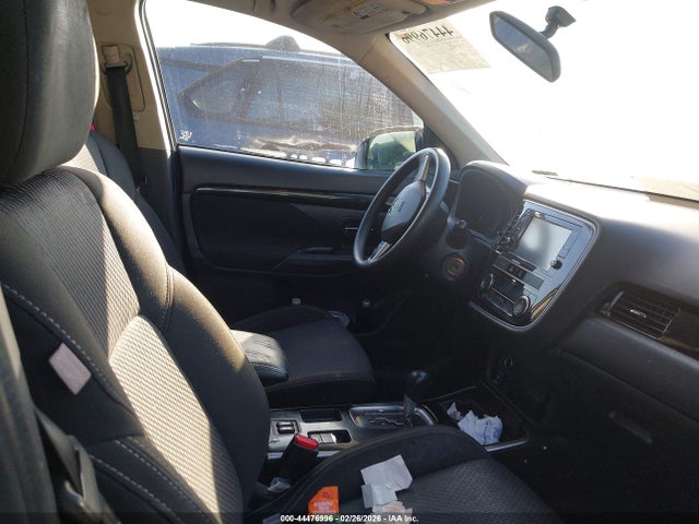 2019 MITSUBISHI OUTLANDER JA4AD2A3XKZ009410 Photo 4