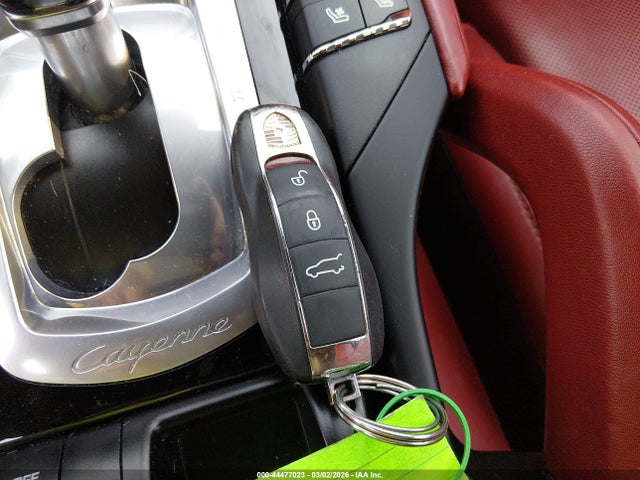 2017 PORSCHE CAYENNE WP1AA2A27HKA82983 Photo 10