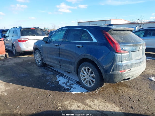 2019 CADILLAC XT4 1GYFZBR41KF125603 Photo 2