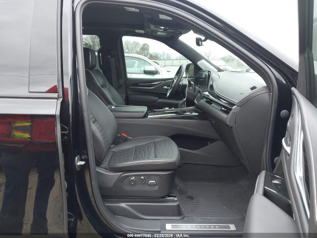 Продажа на аукционе авто 2023 Cadillac Escalade 4wd V-series, vin: 1GYS4HK96PR498471, номер лота: 44477045