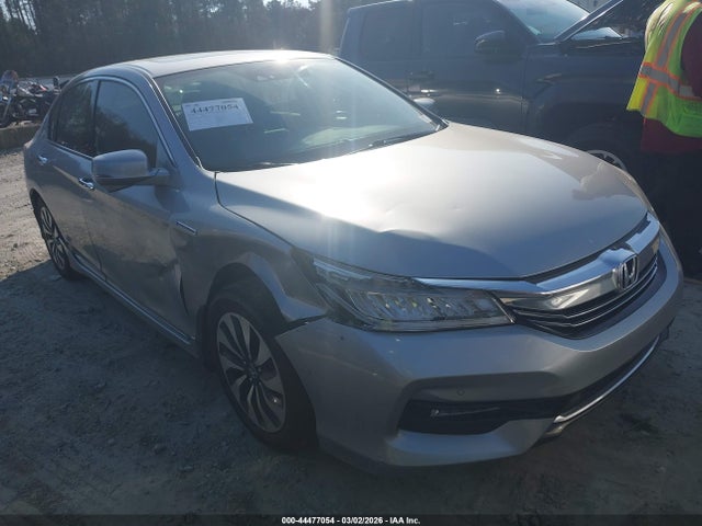 Auction sale of the 2017 Honda Accord Hybrid Touring, vin: JHMCR6F71HC013827, lot number: 44477054