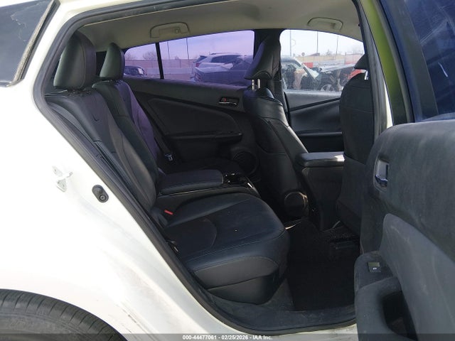 Toyota Prius Prime Premium 2017 JTDKARFP6H3062897 Image 8