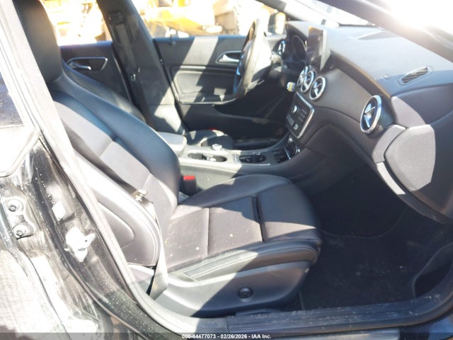 Продаж на аукціоні авто 2018 Mercedes-benz Cla 250 4matic, vin: WDDSJ4GB4JN693380, номер лоту: 44477073