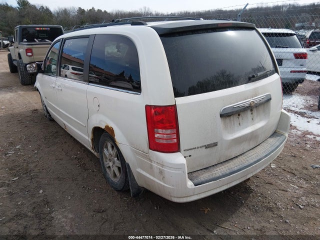 2008 CHRYSLER TOWN & COUNTRY 2A8HR54P38R817325 Photo 2