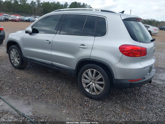 2014 VOLKSWAGEN TIGUAN WVGBV3AX3EW618615 Photo 2
