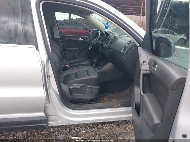 2014 VOLKSWAGEN TIGUAN WVGBV3AX3EW618615 Photo 4