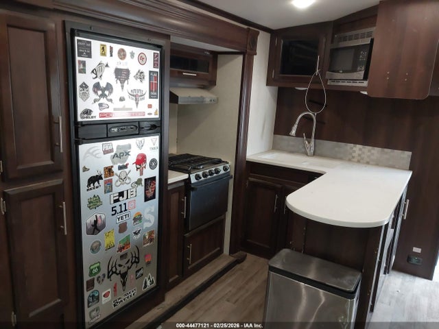 1UJBJ0BSXJ14Y0130 Jayco White Hawk