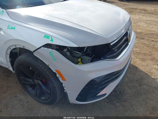 44477152 :رقم المزاد ، 3VV8B7AX4PM129885 vin ، 2023 Volkswagen Tiguan 2.0t Se R-line Black مزاد بيع