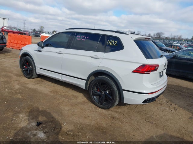 44477152 :رقم المزاد ، 3VV8B7AX4PM129885 vin ، 2023 Volkswagen Tiguan 2.0t Se R-line Black مزاد بيع