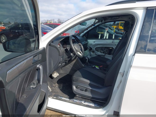44477152 :رقم المزاد ، 3VV8B7AX4PM129885 vin ، 2023 Volkswagen Tiguan 2.0t Se R-line Black مزاد بيع