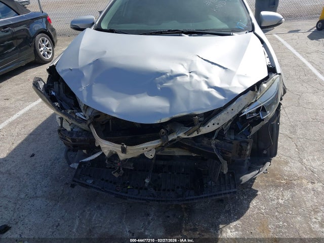 Toyota COROLLA SE 2018 5YFBURHE3JP836877 Image 6