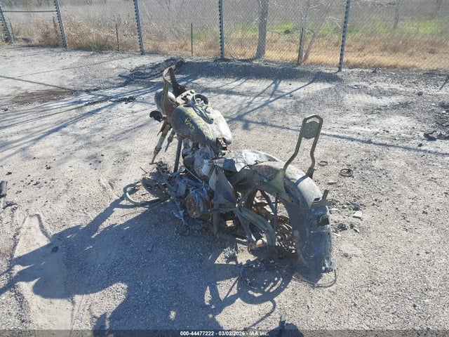 2016 HARLEY-DAVIDSON FLSTC 1HD1BWV17GB034565 Photo 2