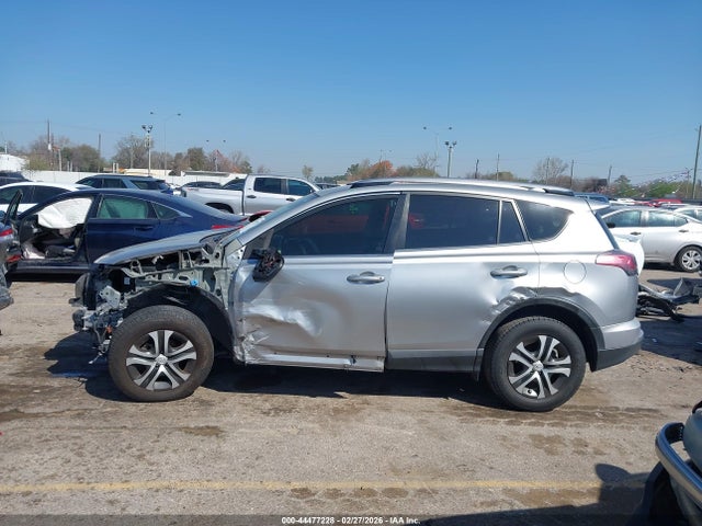 44477228 :رقم المزاد ، JTMZFREV5JJ185415 vin ، 2018 Toyota Rav4 Le مزاد بيع