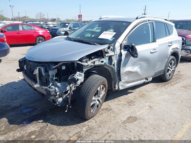 44477228 :رقم المزاد ، JTMZFREV5JJ185415 vin ، 2018 Toyota Rav4 Le مزاد بيع