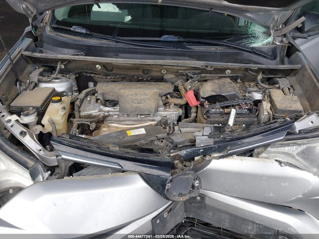 2T3ZFREV6HW393203 Toyota RAV4 LE