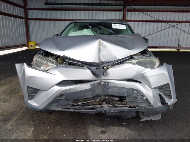 2T3ZFREV6HW393203 Toyota RAV4 LE