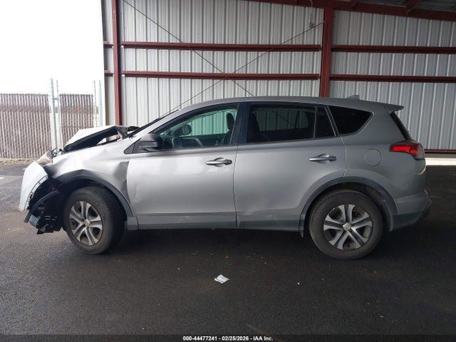 2T3ZFREV6HW393203 Toyota RAV4 LE