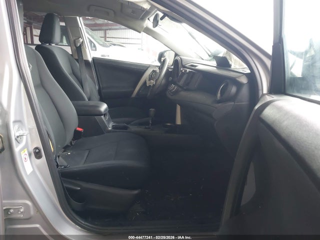 2T3ZFREV6HW393203 Toyota RAV4 LE