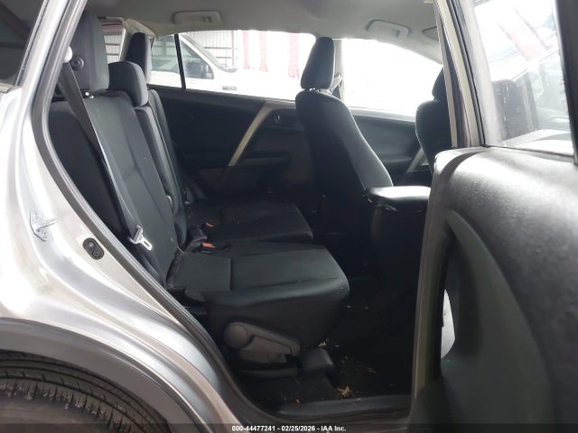 2T3ZFREV6HW393203 Toyota RAV4 LE