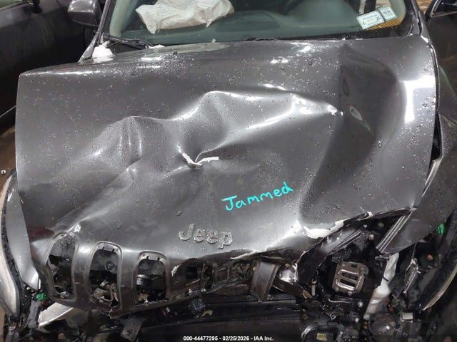 2016 Jeep Cherokee Latitude მანქანა იყიდება აუქციონზე, vin: 1C4PJMCS5GW140567, აუქციონის ნომერი: 44477295