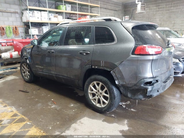2016 Jeep Cherokee Latitude მანქანა იყიდება აუქციონზე, vin: 1C4PJMCS5GW140567, აუქციონის ნომერი: 44477295