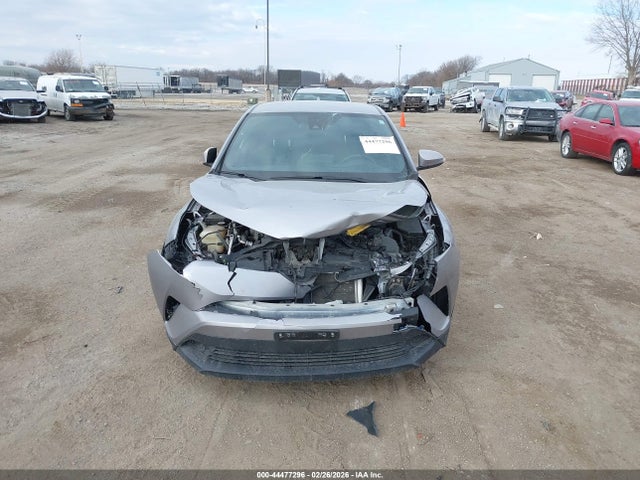 Toyota C-HR LE 2019 JTNKHMBX4K1022675 Image 12