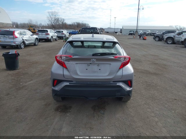 Toyota C-HR LE 2019 JTNKHMBX4K1022675 Image 16