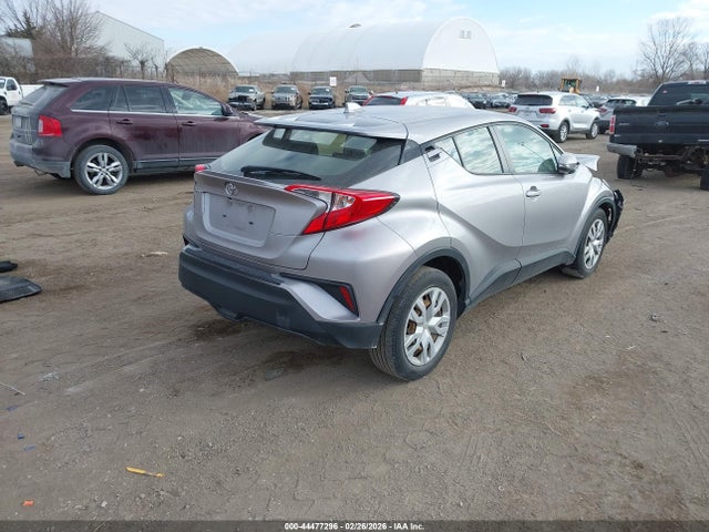 Toyota C-HR LE 2019 JTNKHMBX4K1022675 Image 4