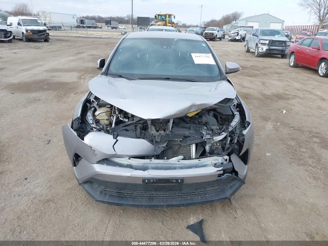 Toyota C-HR LE 2019 JTNKHMBX4K1022675 Image 6