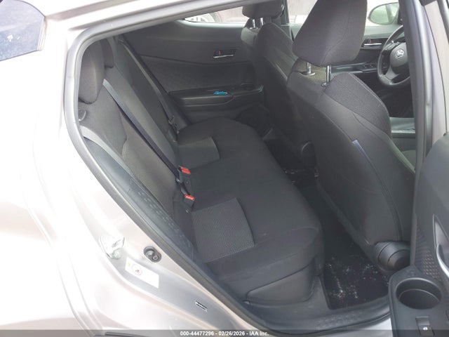 Toyota C-HR LE 2019 JTNKHMBX4K1022675 Image 8