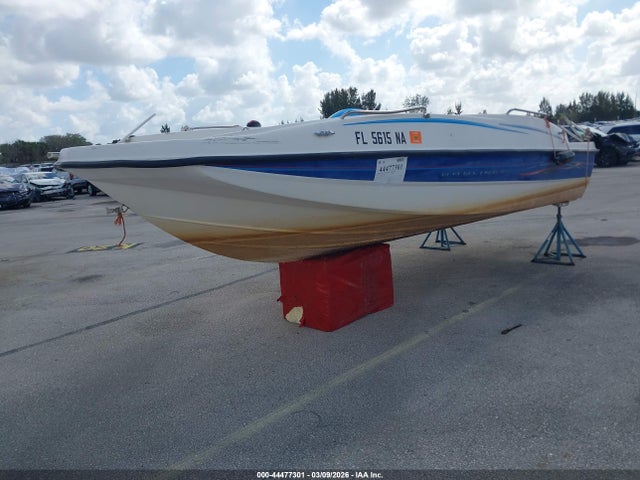Продажа на аукционе авто 2006 Bayliner 18', vin: BLNA04DBF506, номер лота: 44477301