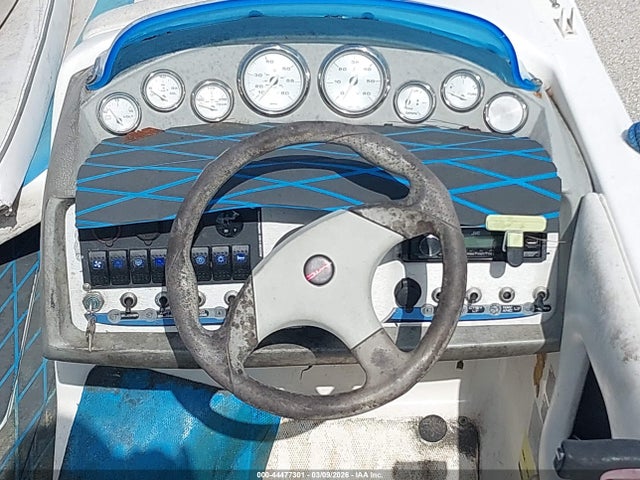 Продажа на аукционе авто 2006 Bayliner 18', vin: BLNA04DBF506, номер лота: 44477301