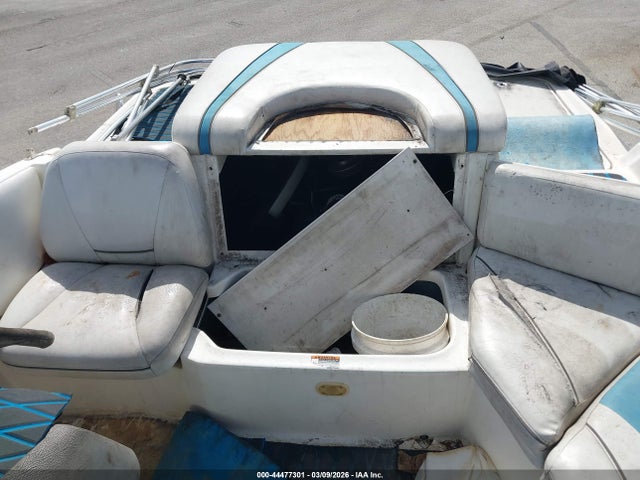 Продажа на аукционе авто 2006 Bayliner 18', vin: BLNA04DBF506, номер лота: 44477301