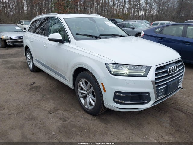 2017 AUDI Q7 WA1LHAF71HD055491 Photo 0