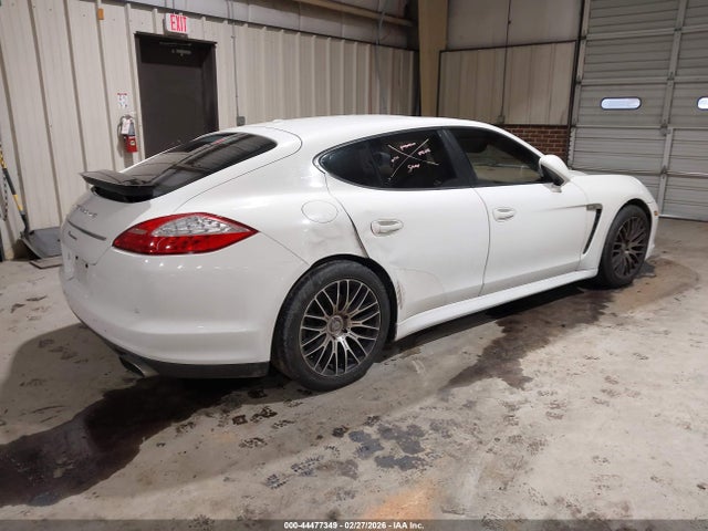 2011 PORSCHE PANAMERA WP0AA2A75BL011571 Photo 3