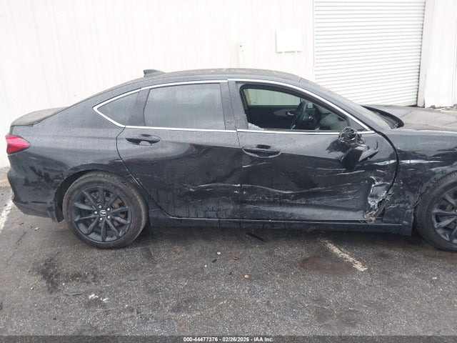 44477376 :رقم المزاد ، 19UUB5F33NA000670 vin ، 2022 Acura Tlx Standard مزاد بيع