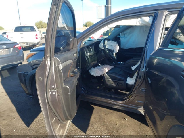 5TDJKRFH3FS223297 Toyota Highlander Xle V6