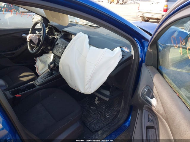 1FADP3F20JL270360 Ford FOCUS SE